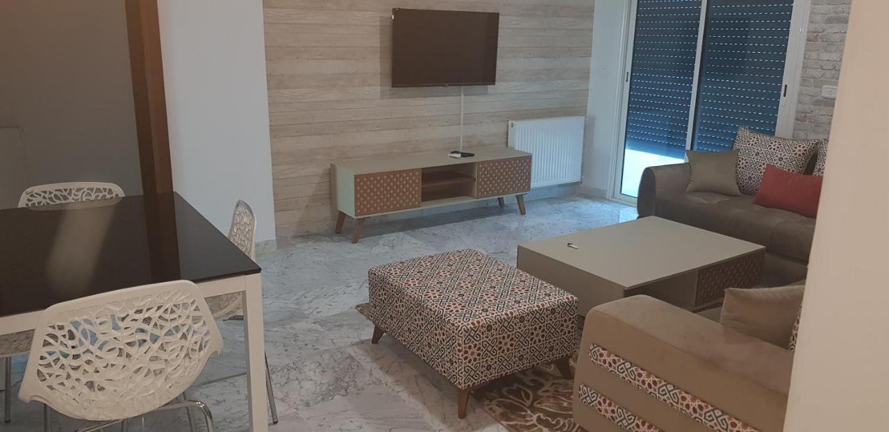 New Stylish And Spacious At Berges Du 2 Apartment Tunis