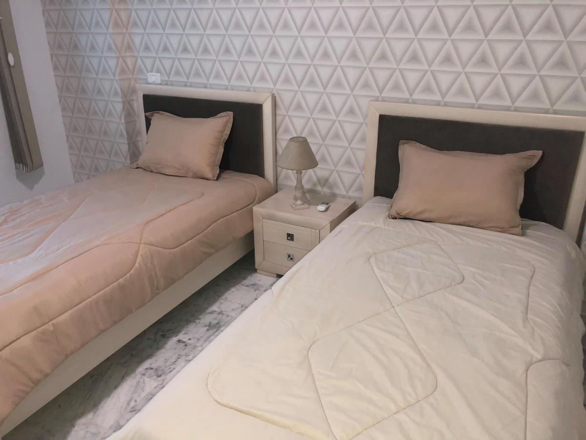 New Stylish And Spacious At Berges Du 2 Tunis